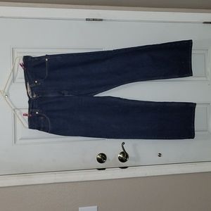 569 32x30 Levi Jeans